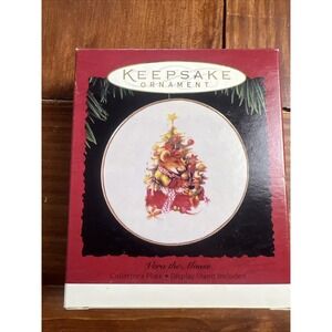 Vintage 1995 Hallmark Keepsake Ornament Vera The Mouse Fine Porcelain Mini Plate